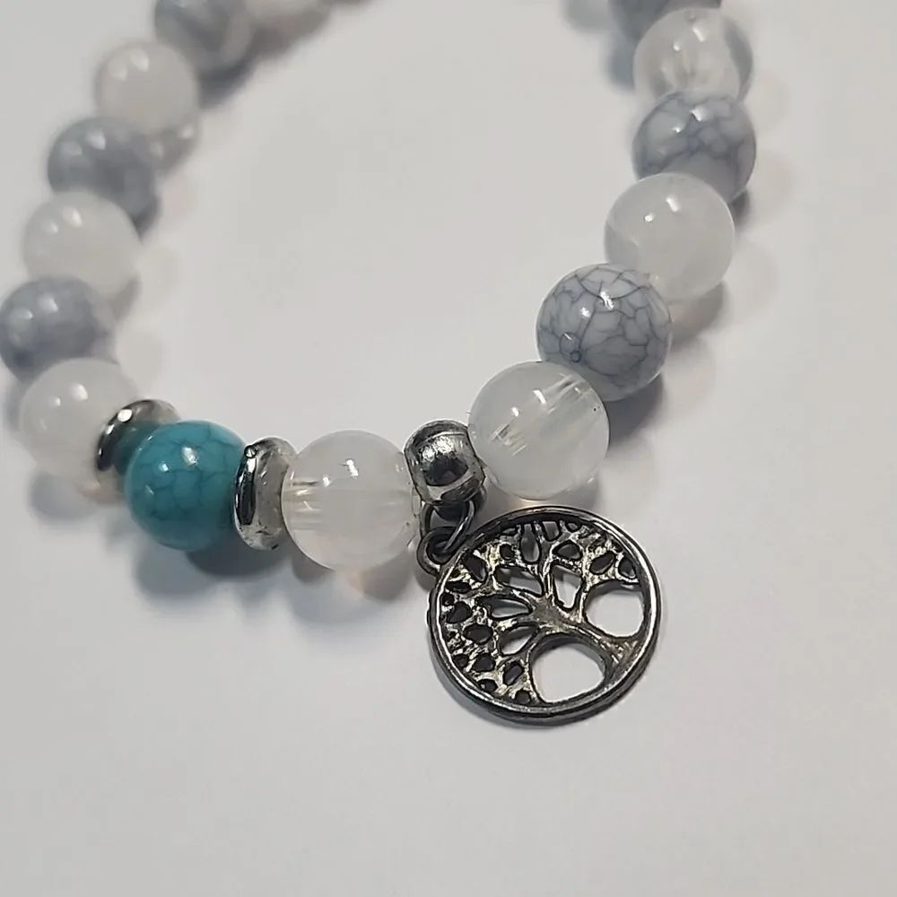 Tree of Life Charm Stretch Bracelet - Picture 2 of 2